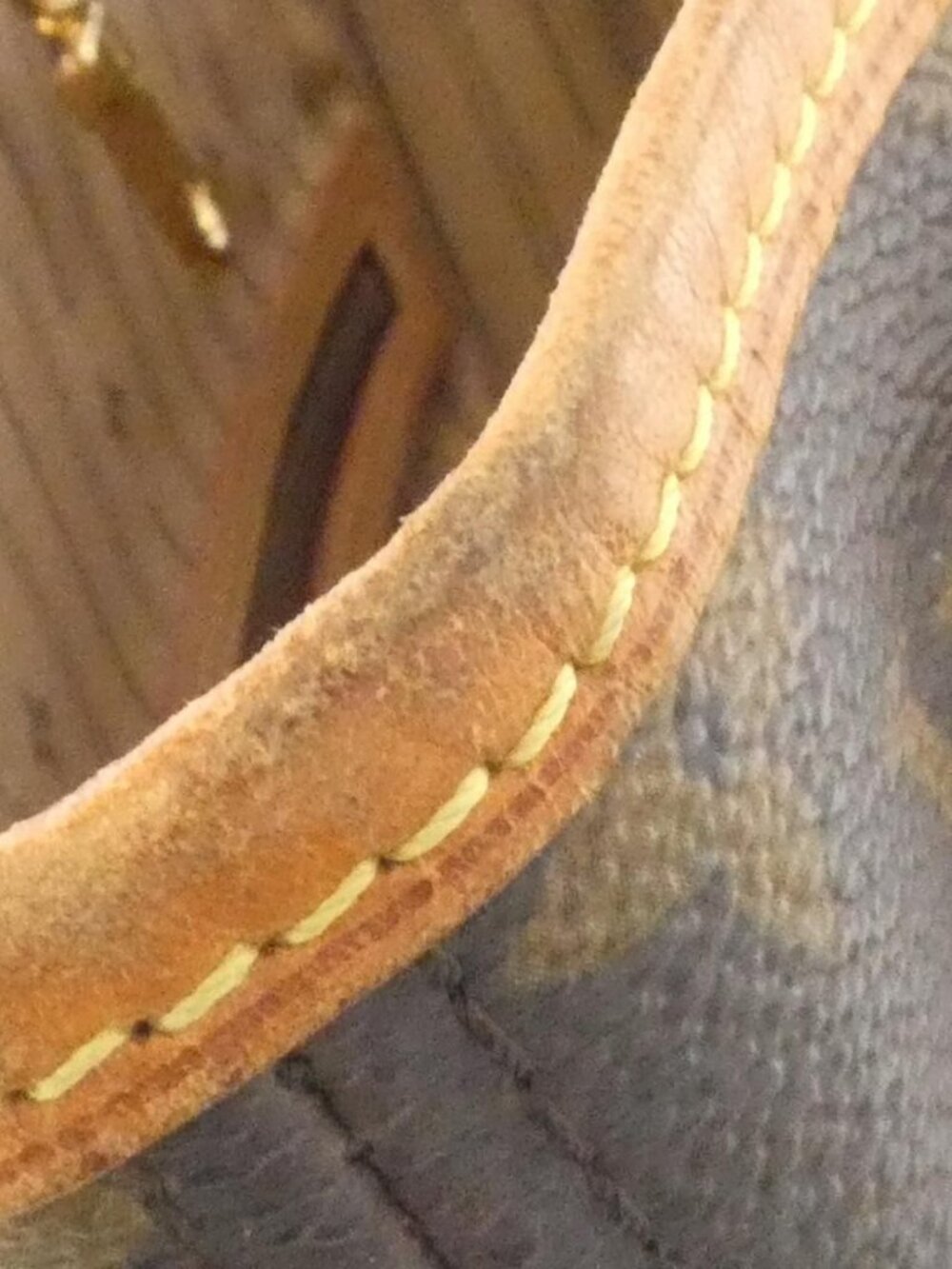 Louis Vuitton Monogram Neverfull PM - Picture 4 of 8
